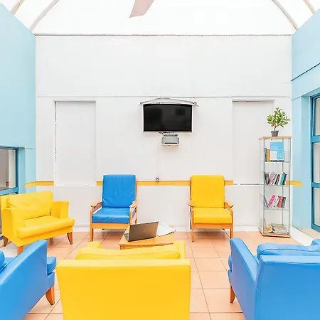 Hi - De Juventude Hostel *